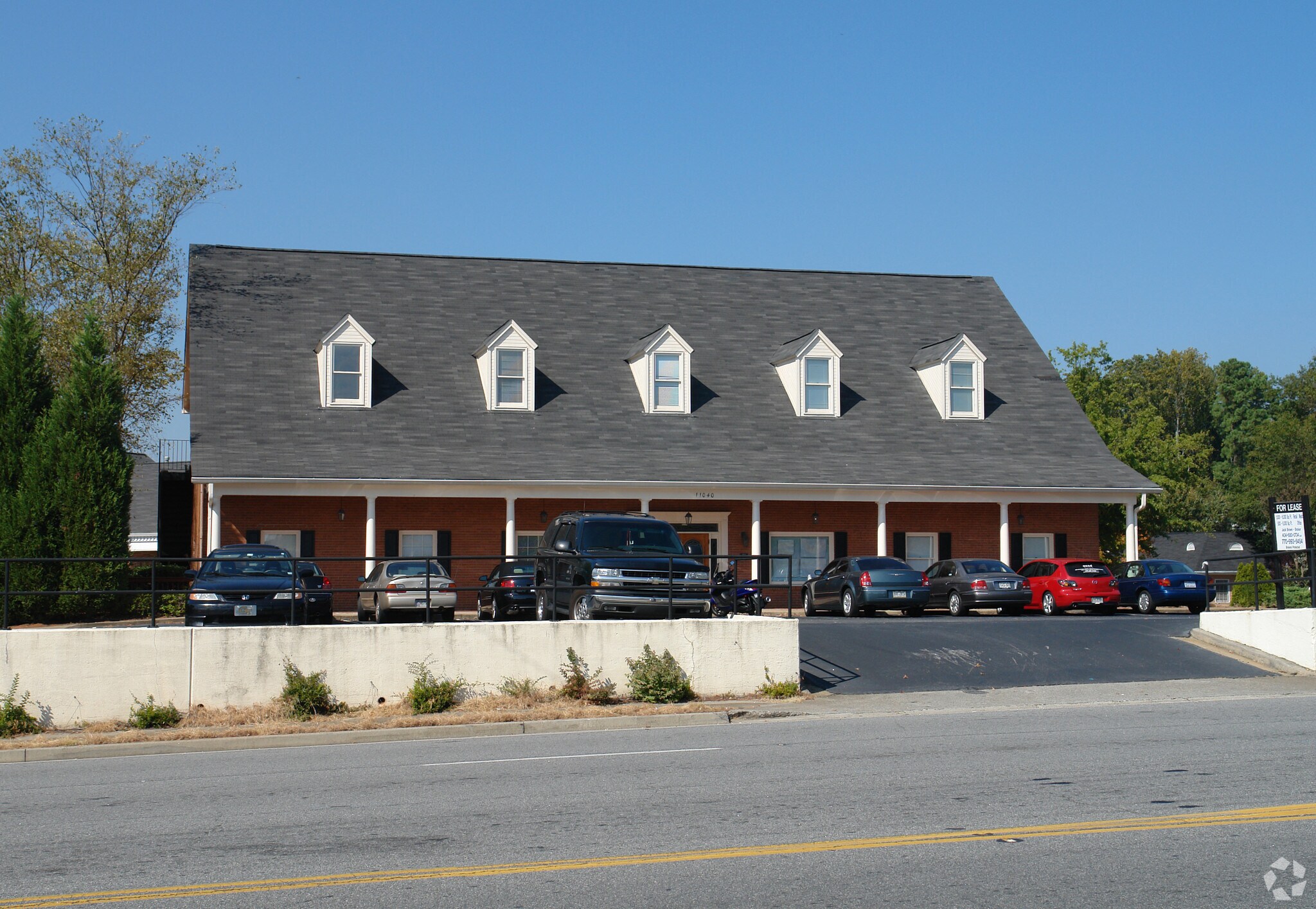 11040 Crabapple Rd, Roswell, GA for sale Primary Photo- Image 1 of 1