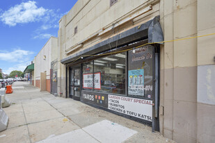 Garden Court Plaza - Convenience Store