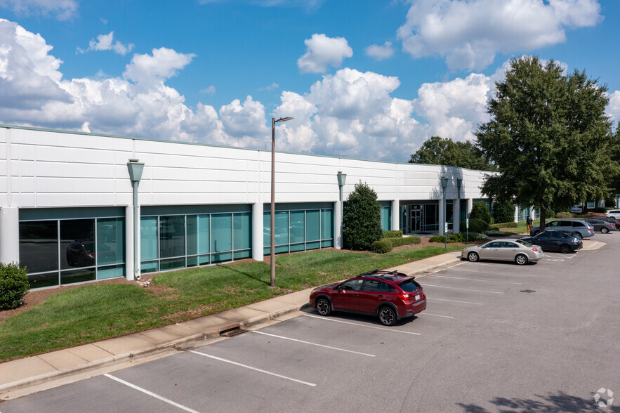 635 Davis Dr, Morrisville, NC for lease - Primary Photo - Image 1 of 7