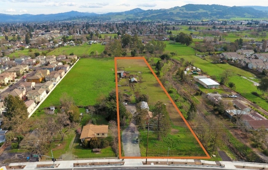 2268 Stony Point Rd, Santa Rosa, CA 95407