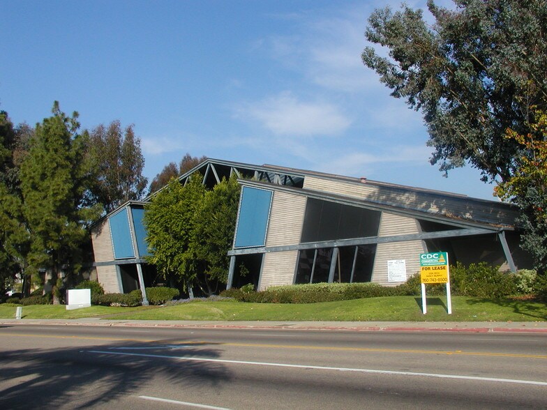 444-472 S Escondido Blvd, Escondido, CA for sale - Building Photo - Image 1 of 1
