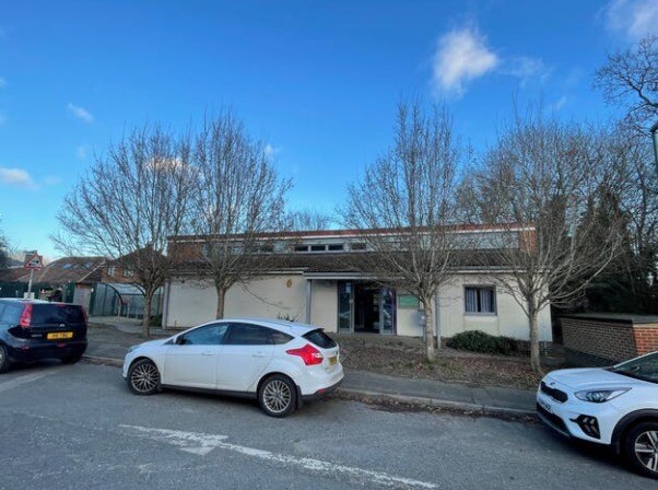 Worthing Rd, Southwater for sale Primary Photo- Image 1 of 1