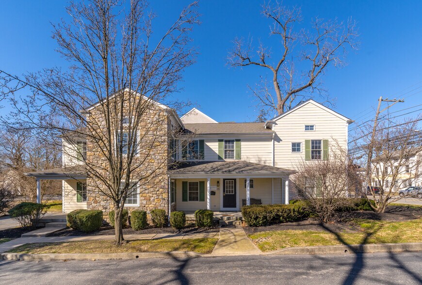 8 E Germantown Pike, Plymouth Meeting, PA 19462 Office for Sale