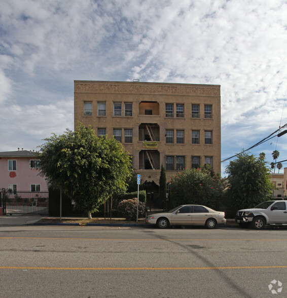 1516 N Hobart Blvd, Los Angeles, CA for sale - Building Photo - Image 3 of 10