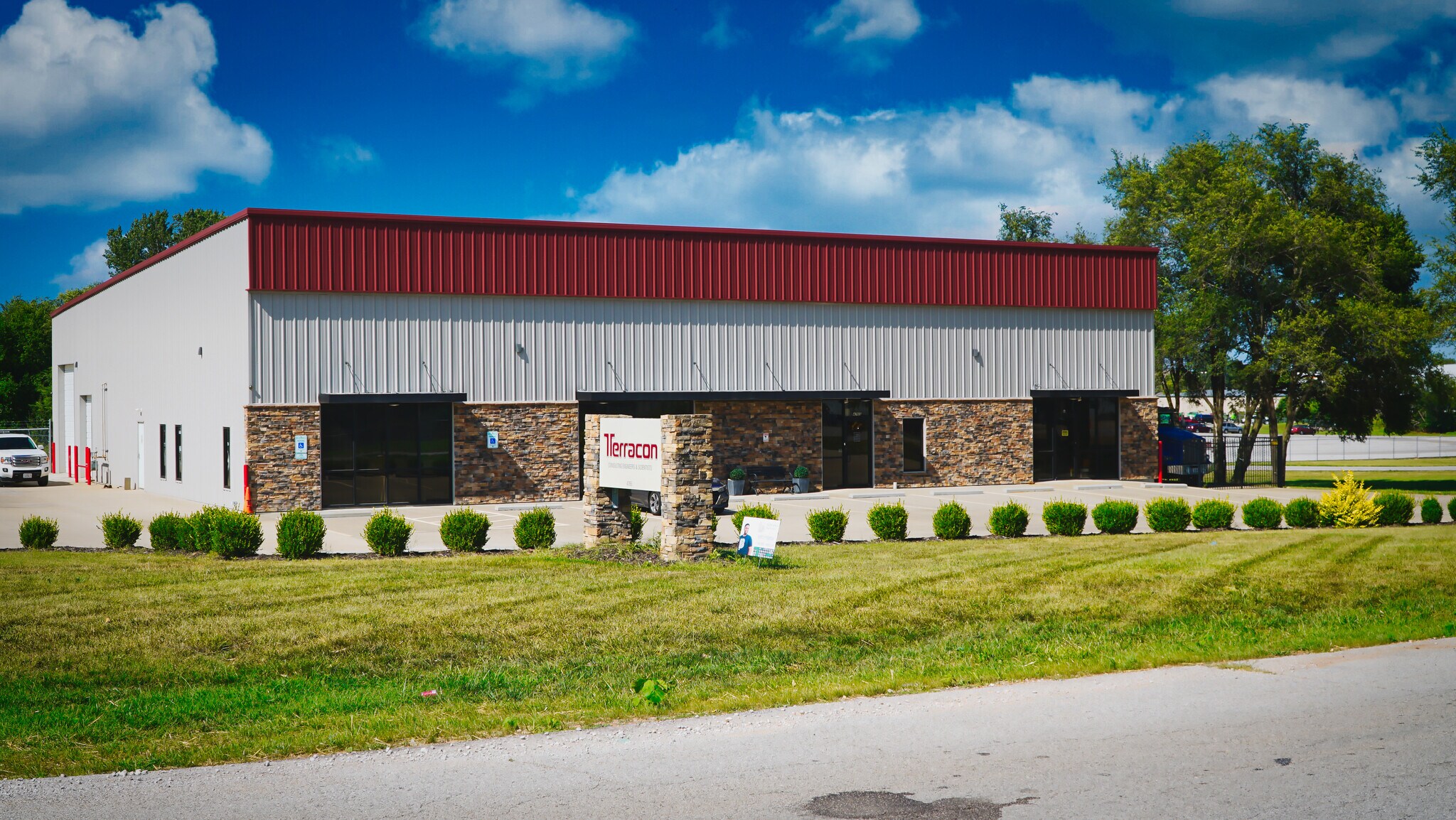 4765 W Junction St, Springfield, MO for sale Building Photo- Image 1 of 1
