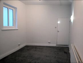 38-39 Silver St, Lincoln for lease Interior Photo- Image 2 of 3