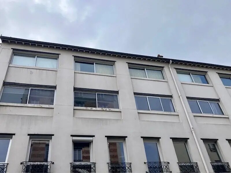 Vente Bureaux 140 m² - Photo 1