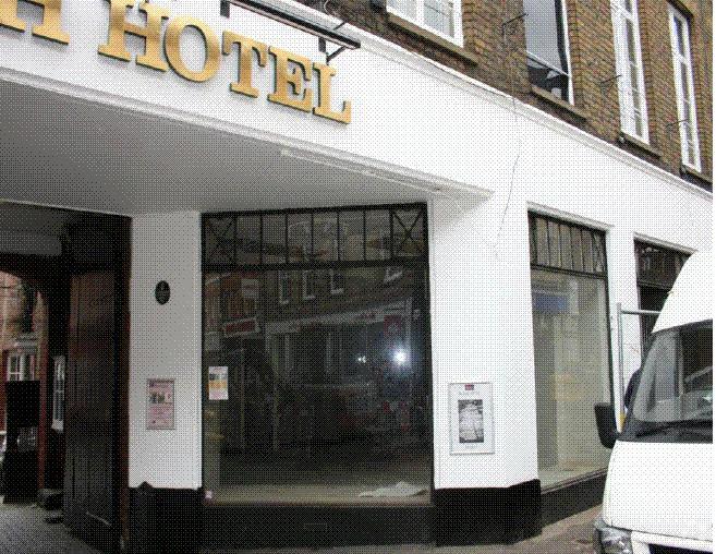 27A The Borough, Farnham, GU9 7NJ