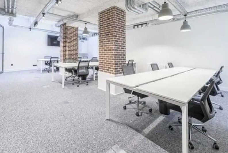 Office in Paris for lease Interior Photo- Image 1 of 12