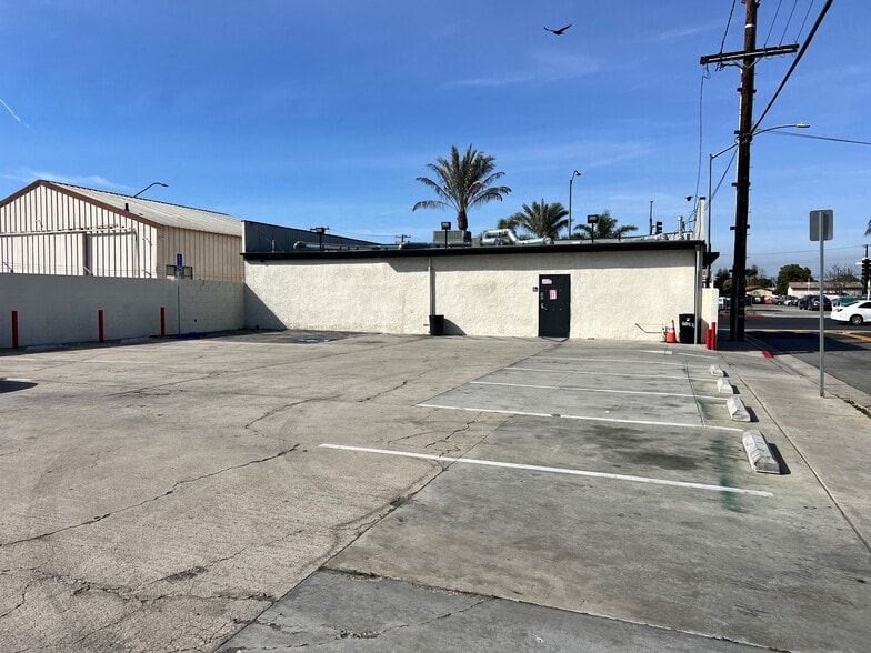 12414 Carson St, Hawaiian Gardens, CA for sale - Building Photo - Image 3 of 6