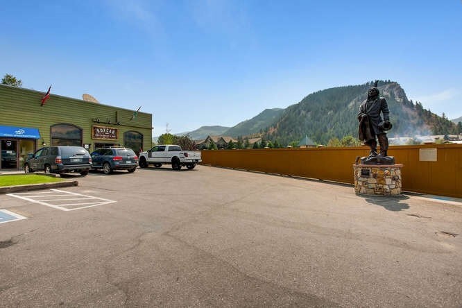 182 Avon Rd, Avon, CO for sale - Building Photo - Image 1 of 1