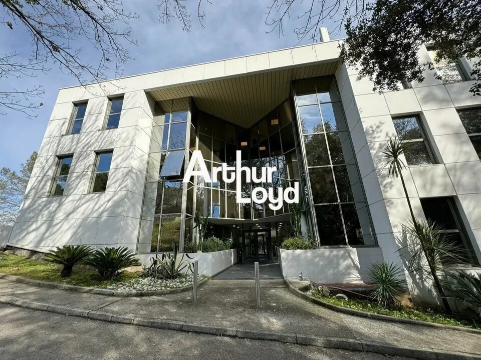 Office in Valbonne for sale Building Photo- Image 1 of 9