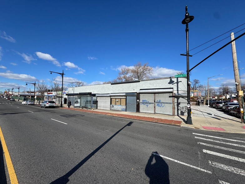 23111-231-19 Merrick Blvd, Laurelton, NY for lease - Building Photo - Image 3 of 7