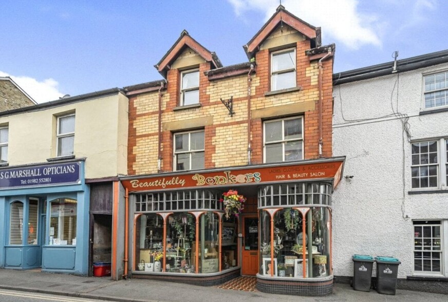 21 High St, Builth Wells for sale - Primary Photo - Image 1 of 5