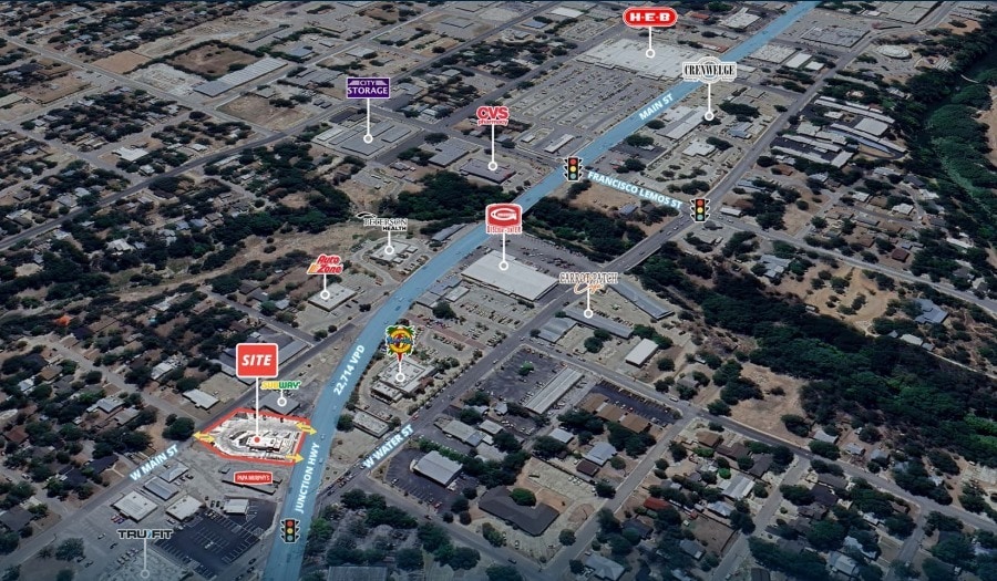 236 Junction Hwy, Kerrville, TX for lease Building Photo- Image 1 of 4