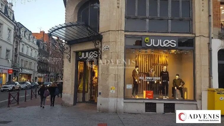 Retail in Douai for lease - Building Photo - Image 1 of 1