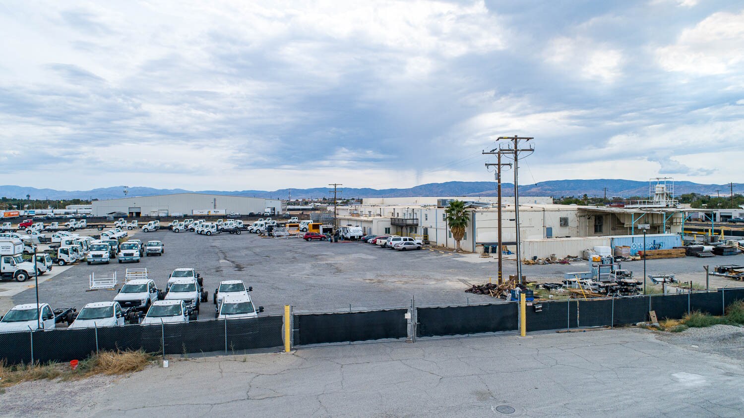 444 W Avenue H6, Lancaster, CA for lease Building Photo- Image 1 of 7