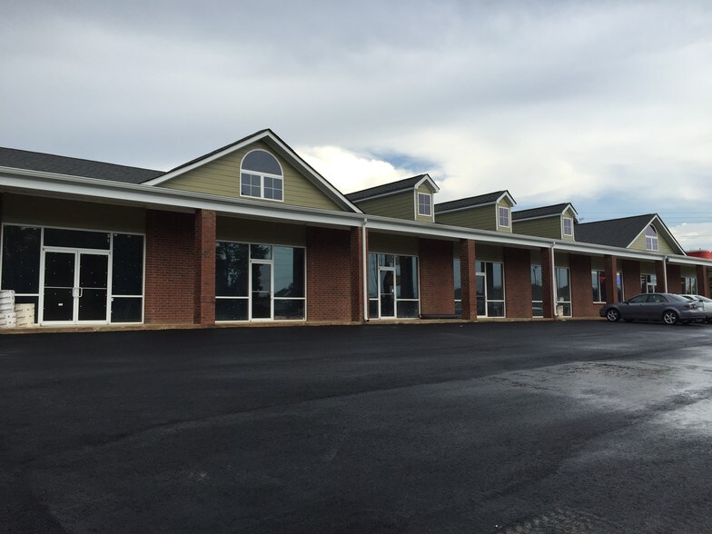 4514 N Cobb Pky, Acworth, GA 30101