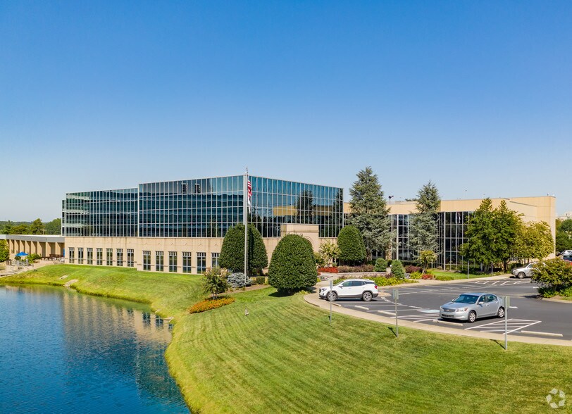 9721 Sherrill Blvd, Knoxville, TN 37932