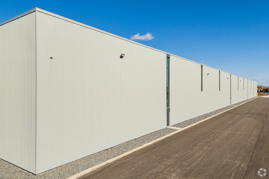 2900 Ch De La Baronnie, Varennes, QC for lease - Building Photo - Image 3 of 7