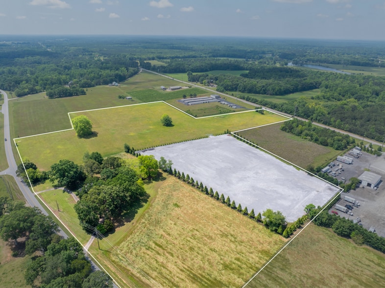 100 Highway 11 hwy, Social Circle, GA for sale - Primary Photo - Image 1 of 26