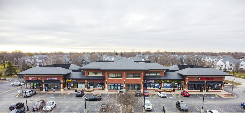 4003 Plainfield-Naperville Rd, Naperville, IL for lease - Primary Photo - Image 1 of 10