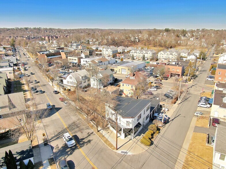 167 Brook St, Scarsdale, NY 10583