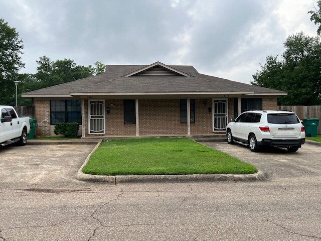 3100 Walnut Street, Texarkana, TX for sale Primary Photo- Image 1 of 1