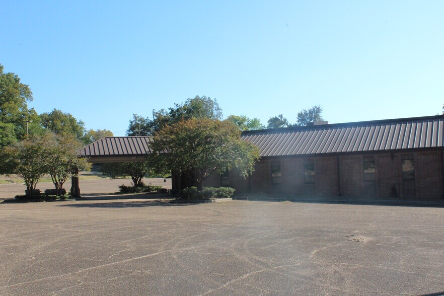 104 McAuley Dr, Vicksburg, MS 39183 104 McAuley Drive Medical