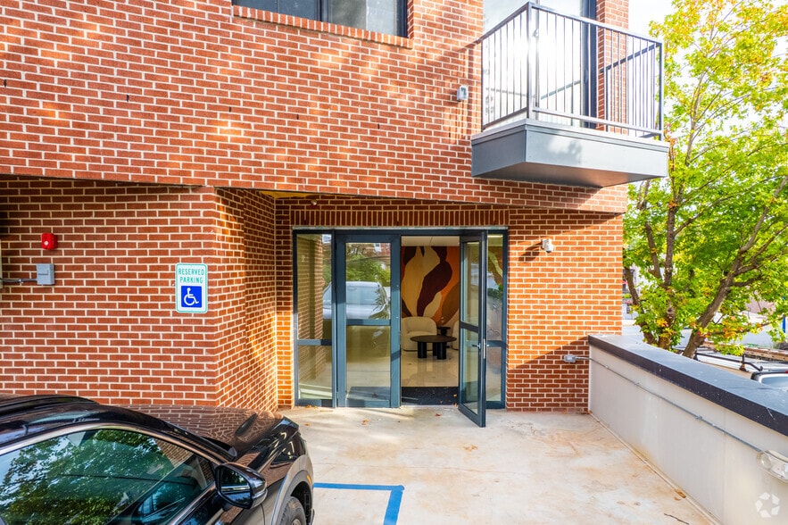 348 Bridge St, Phoenixville, PA for lease - Building Photo - Image 3 of 6