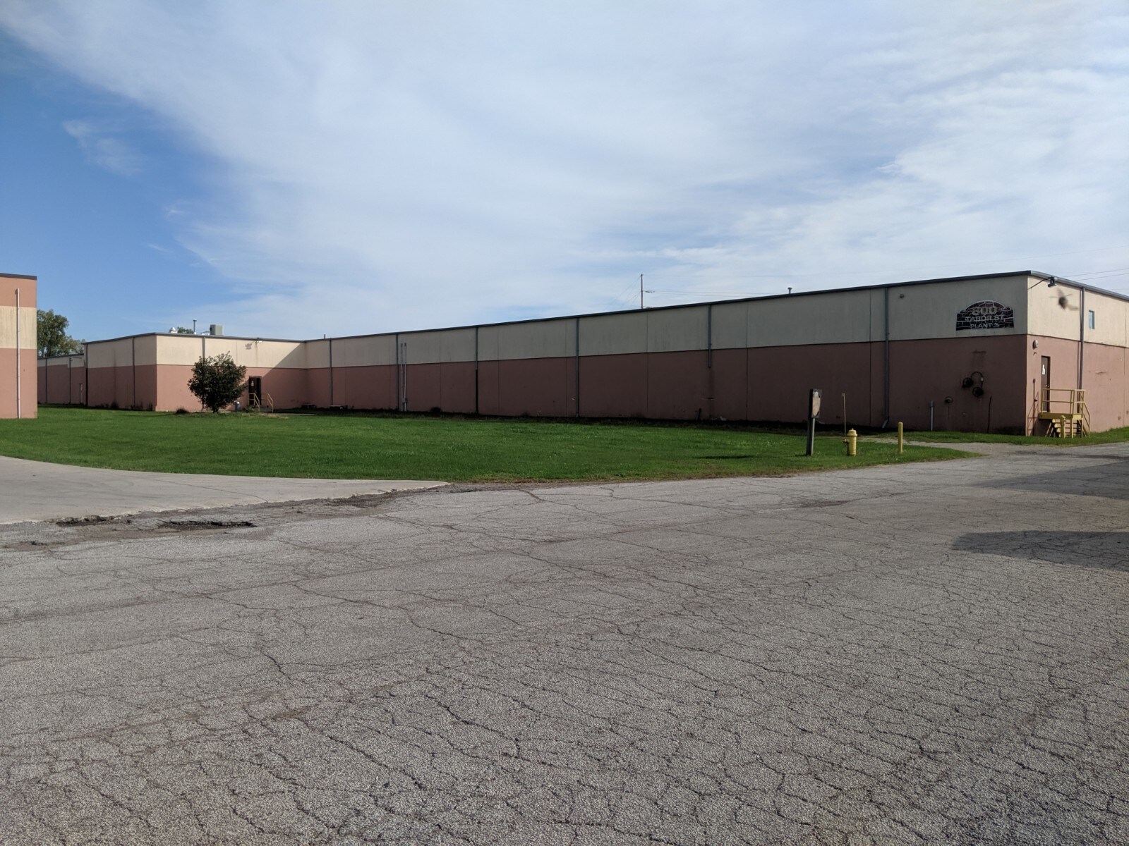 751 S Center St, Adrian, MI for sale Primary Photo- Image 1 of 1