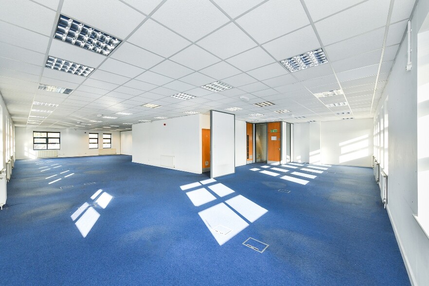 1 Derby Rd, Nottingham for lease - Interior Photo - Image 2 of 7