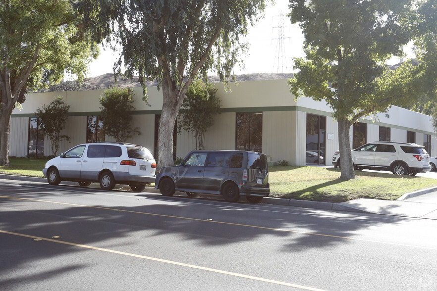 25510 Avenue Stanford, Valencia, CA for lease - Primary Photo - Image 1 of 7