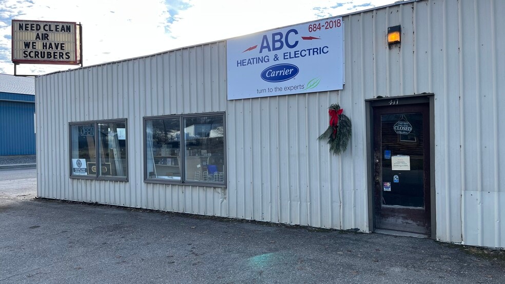 411 W 2nd Ave, Colville, WA for sale - Building Photo - Image 3 of 6