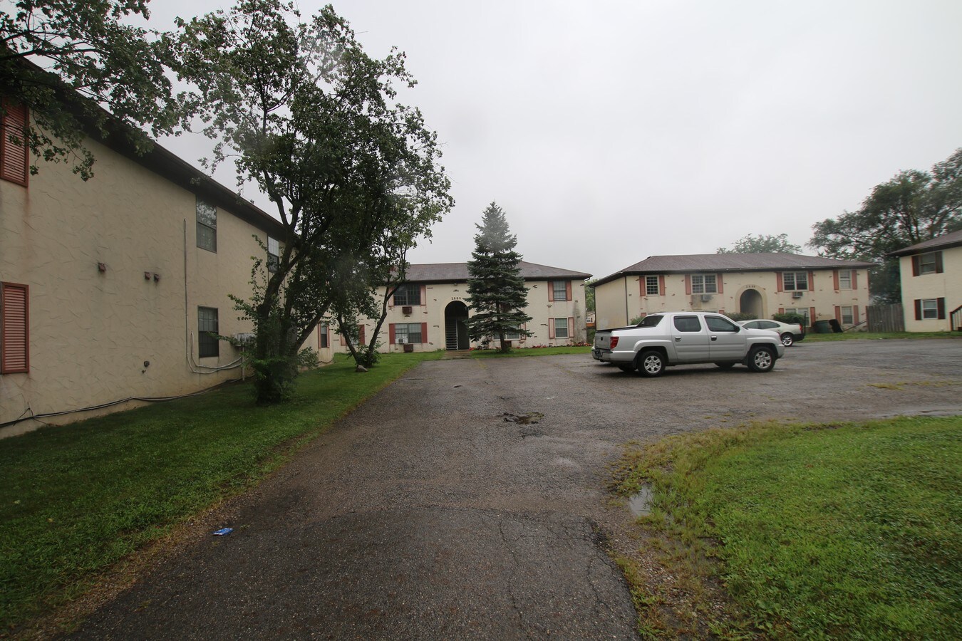 17181728 Riverbend Rd, Columbus, OH 43223