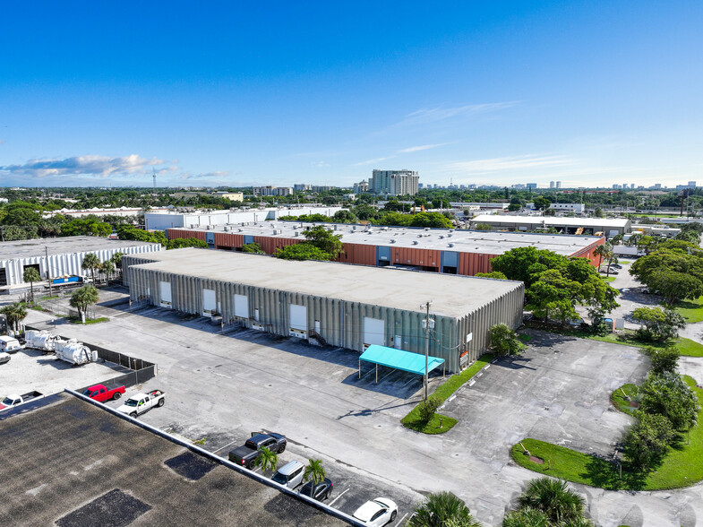 1401 SW 8th St, Pompano Beach, FL for lease - Building Photo - Image 3 of 12