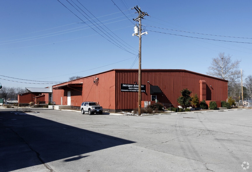 300 N Maple St, Lebanon, TN for sale - Building Photo - Image 3 of 4