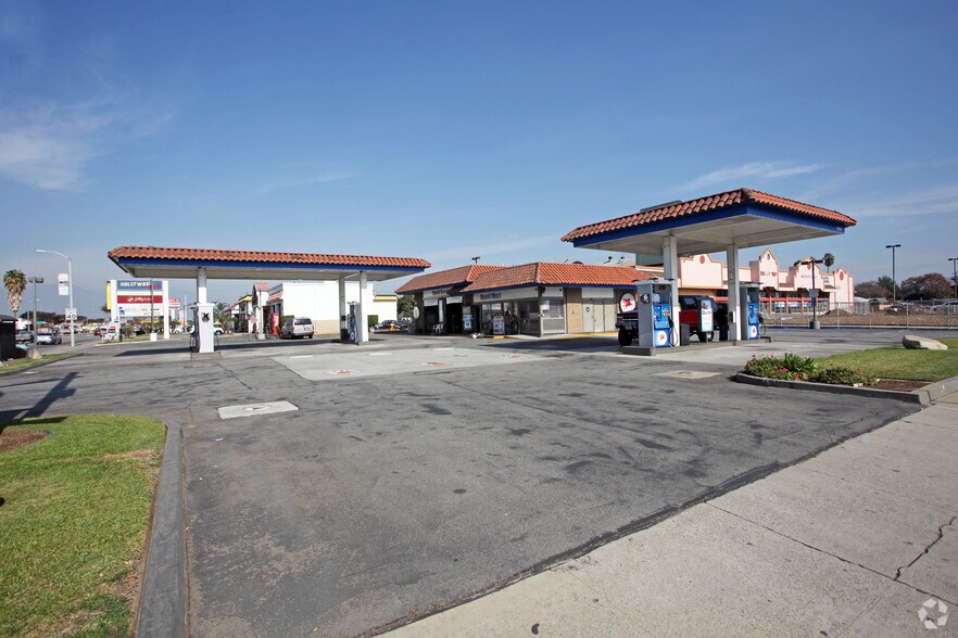 1004 N Hacienda Blvd, La Puente, CA for lease - Primary Photo - Image 1 of 3