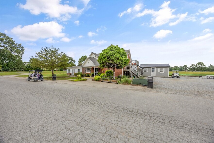 22230 Mooresville Rd, Athens, AL for sale - Primary Photo - Image 1 of 12