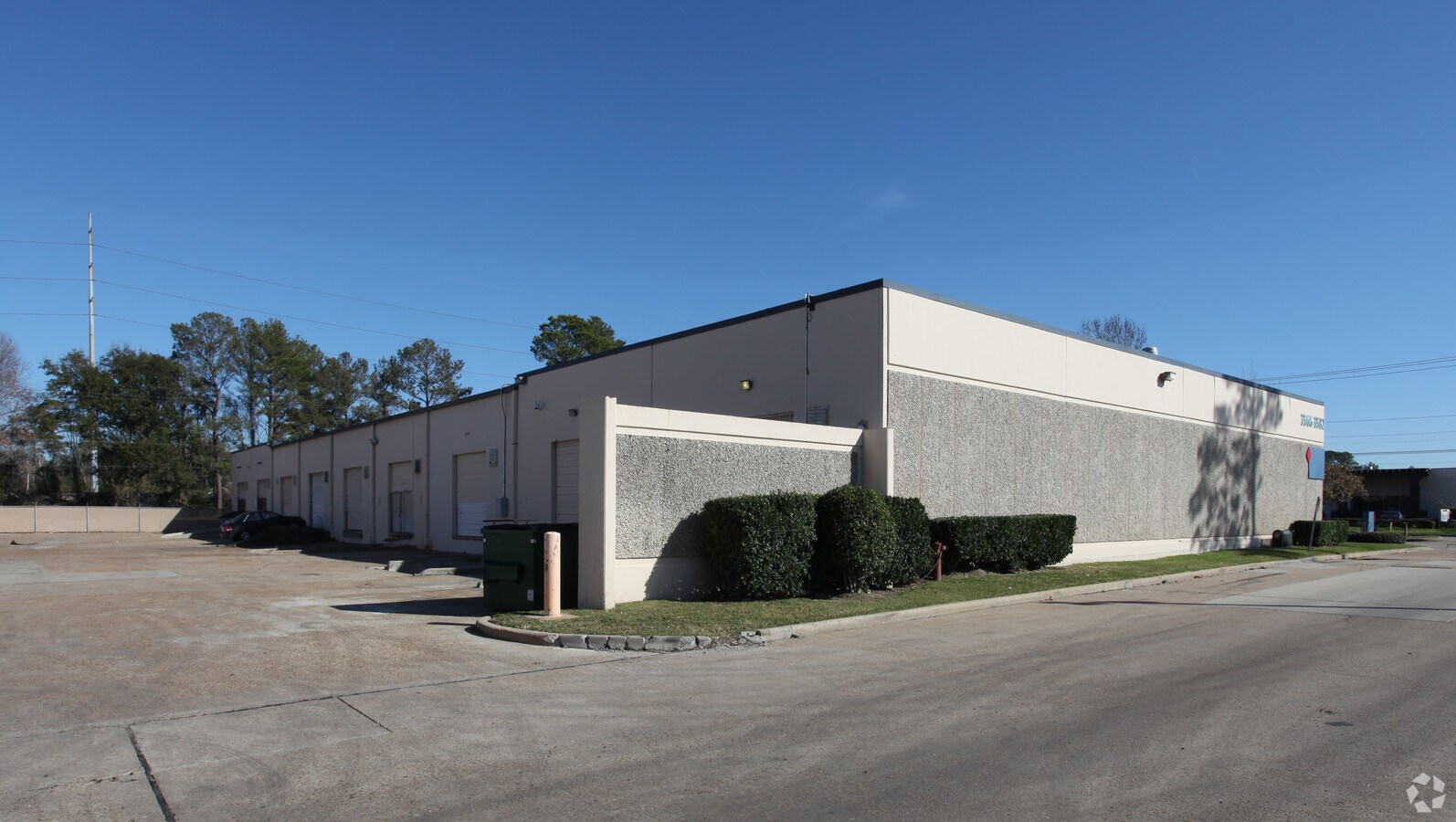 35663582 W TC Jester Blvd, Houston, TX 77018