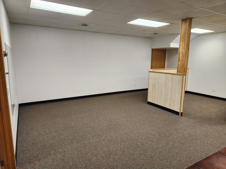 111 Paul Ave N, Cologne, MN for lease - Building Photo - Image 3 of 5