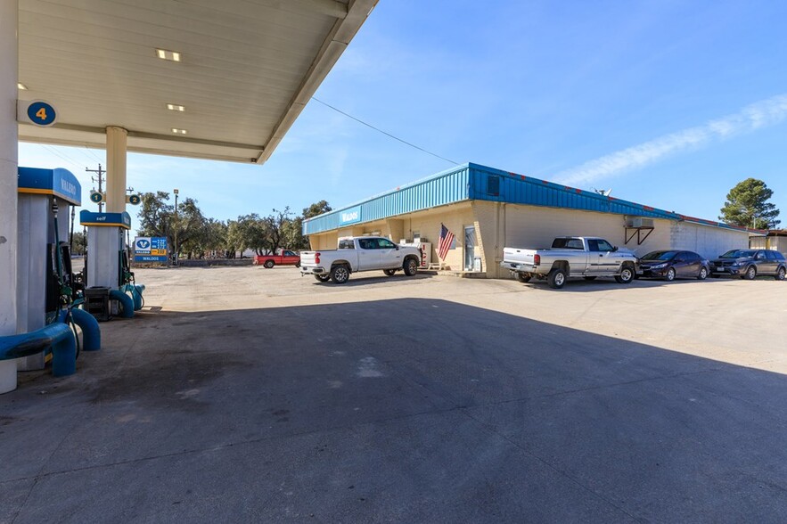 23682 US Hwy 290, Harper, TX for sale - Primary Photo - Image 1 of 1