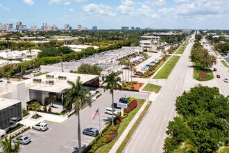 3411 Tamiami Trl N, Naples, FL - aerial  map view