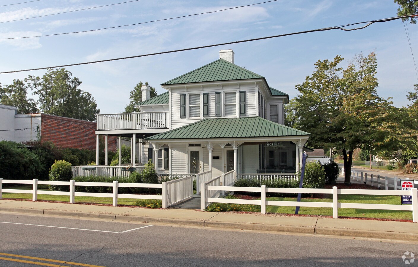 1602 Bridge St, St Matthews, SC 29135