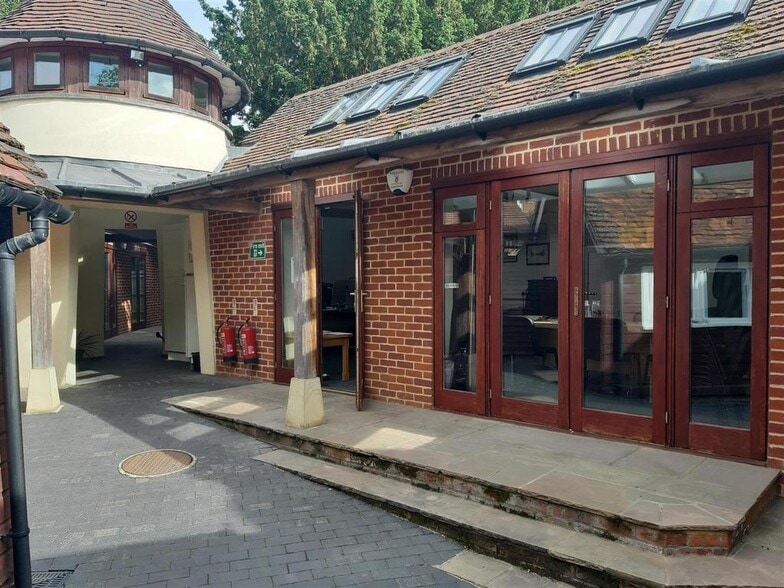 High St, Ripley for lease - Building Photo - Image 2 of 17