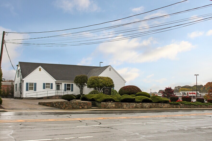96 Franklin St, Westerly, RI for sale - Primary Photo - Image 1 of 1