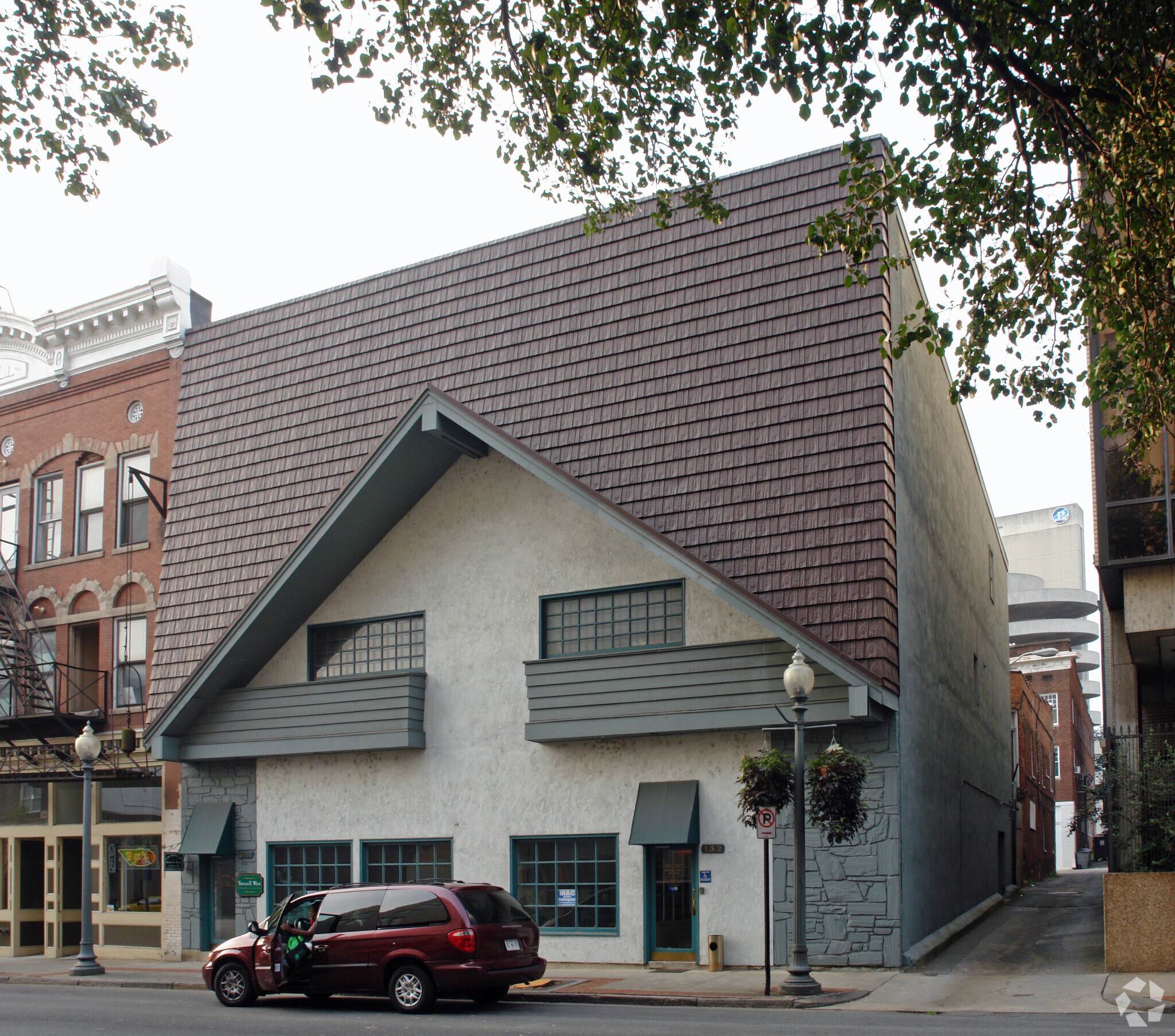 130-132 Campbell Ave SW, Roanoke, VA for sale Primary Photo- Image 1 of 1