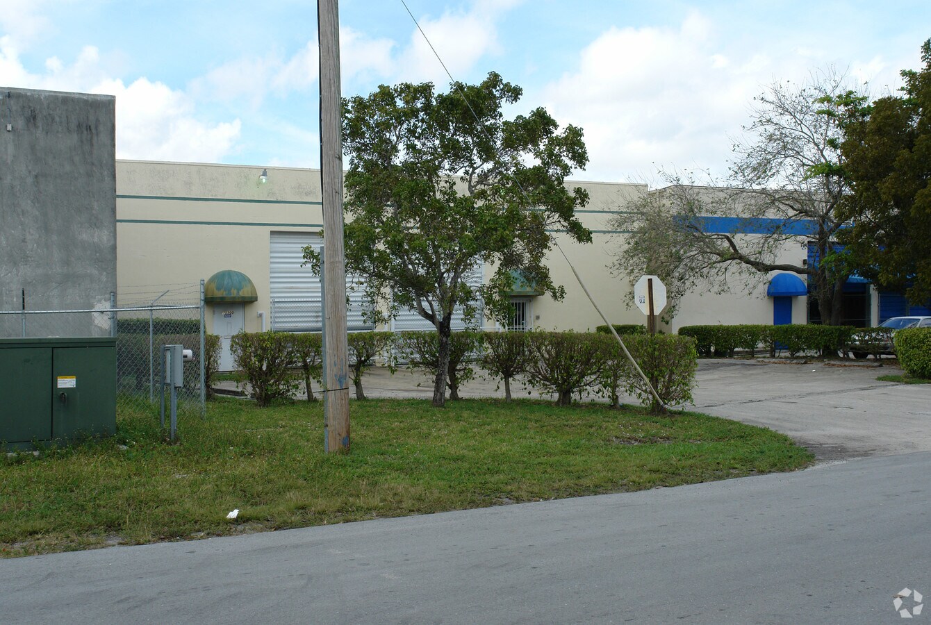 15300 Nw 33Rd Pl, Opa Locka, FL 33054 Property Record