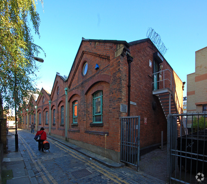 3 Gunthorpe St, London for sale - Building Photo - Image 2 of 8