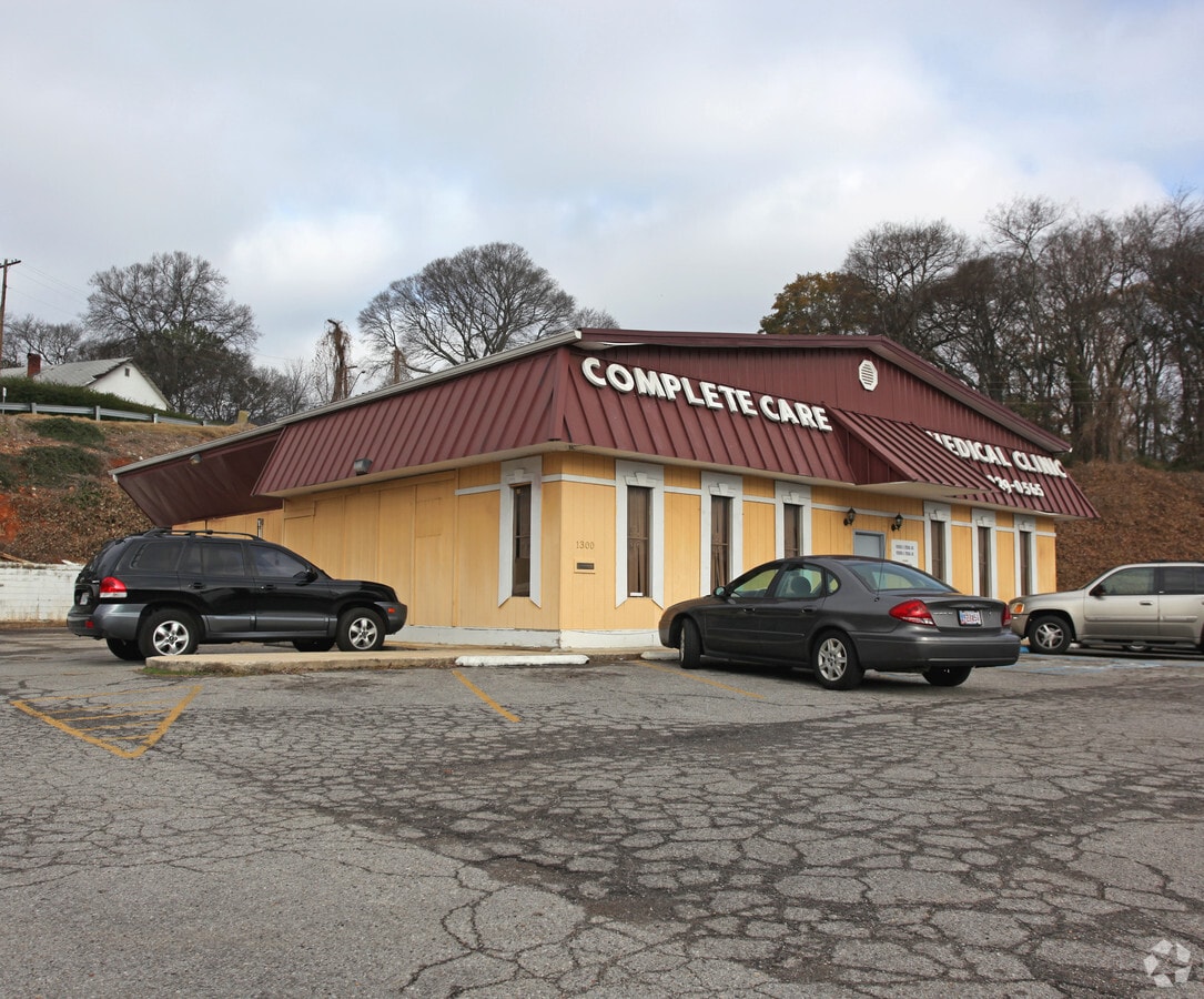 1300 Bessemer Rd, Birmingham, AL 35208